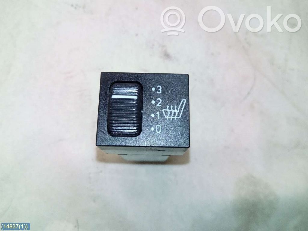 Seat heating switch   5106190