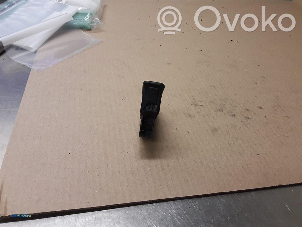 Seat memory switch   4069704