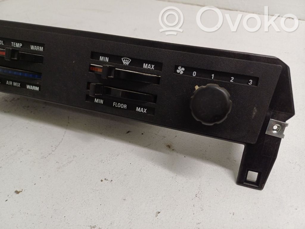 Volvo 240 Climate control unit 