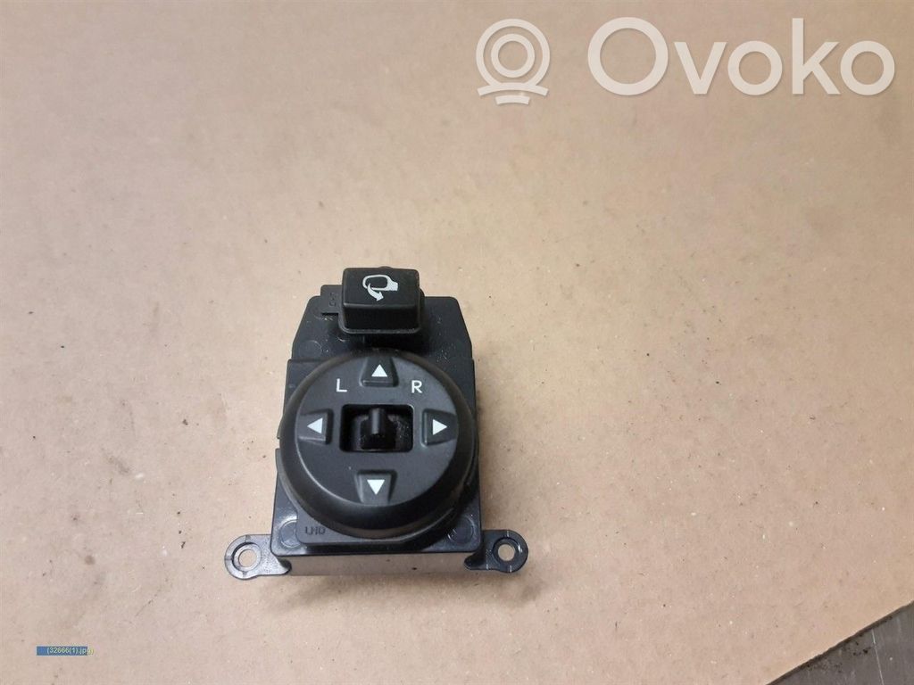 Wing mirror switch   935301W100