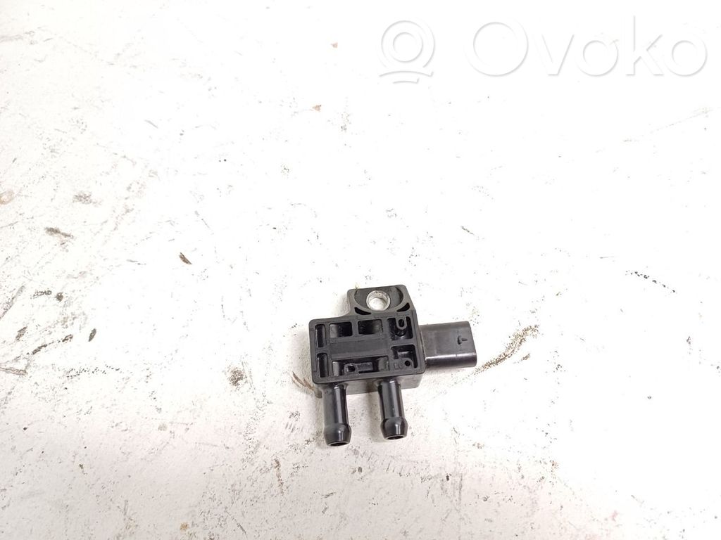 BMW 5 G30 G31 G38 Czujnik temperatury spalin 