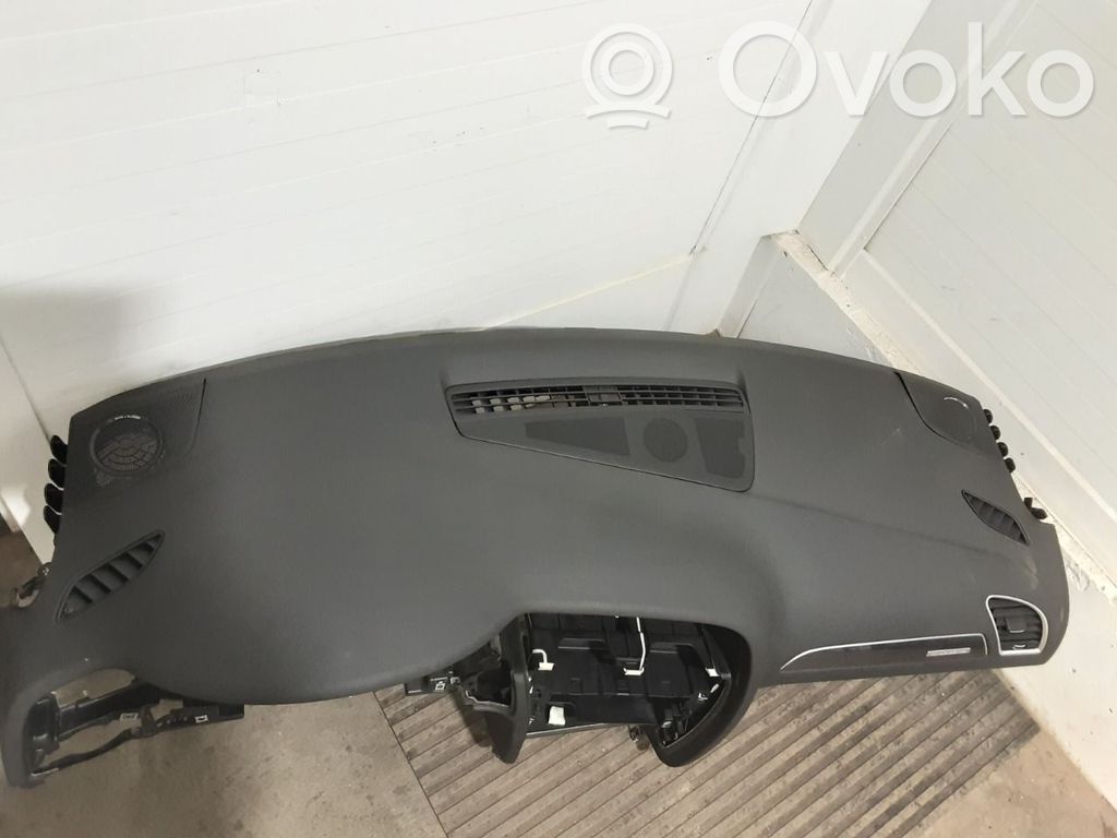 Audi A4 S4 B8 8K Deska rozdzielcza 