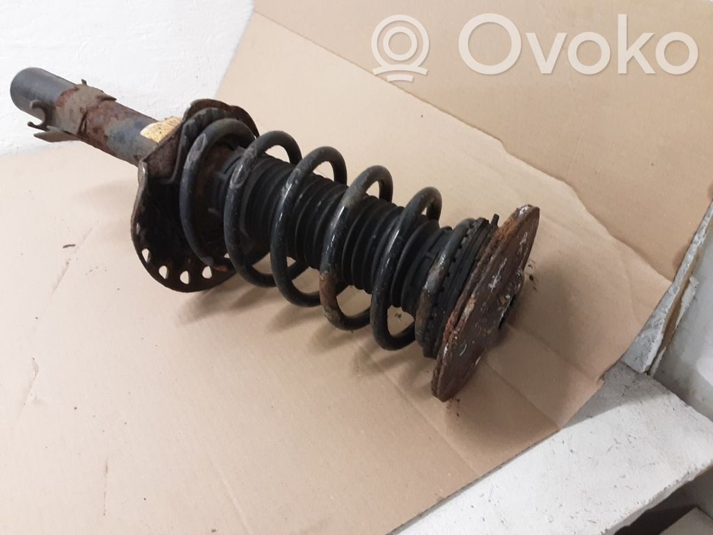 Volvo V70 Amortyzator osi przedniej ze sprężyną 