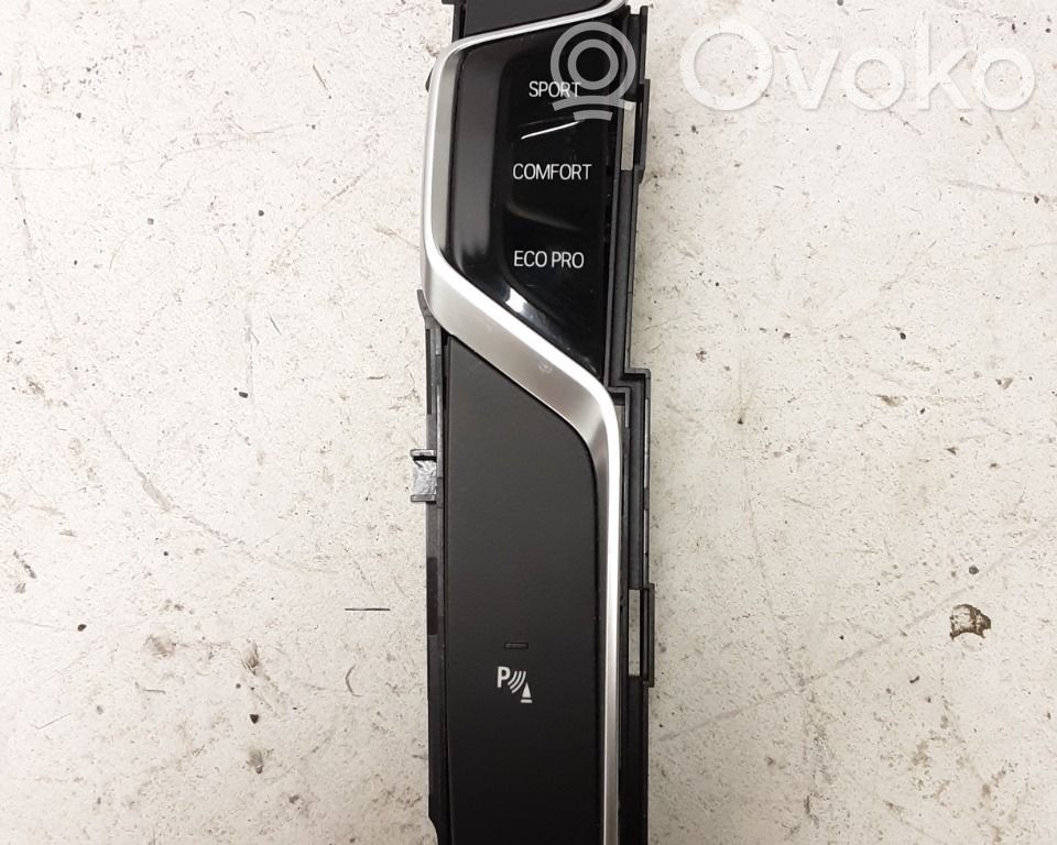 BMW 5 G30 G31 G38 Comutator/buton multifuncțional 