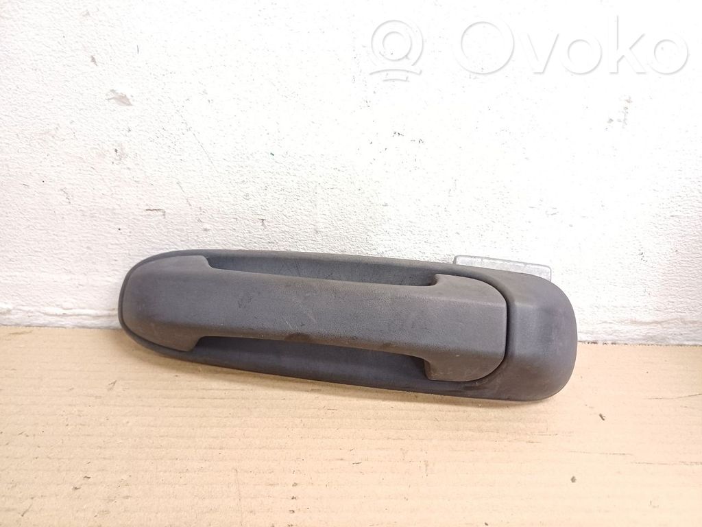 Dodge RAM Manecilla externa puerta delantera 