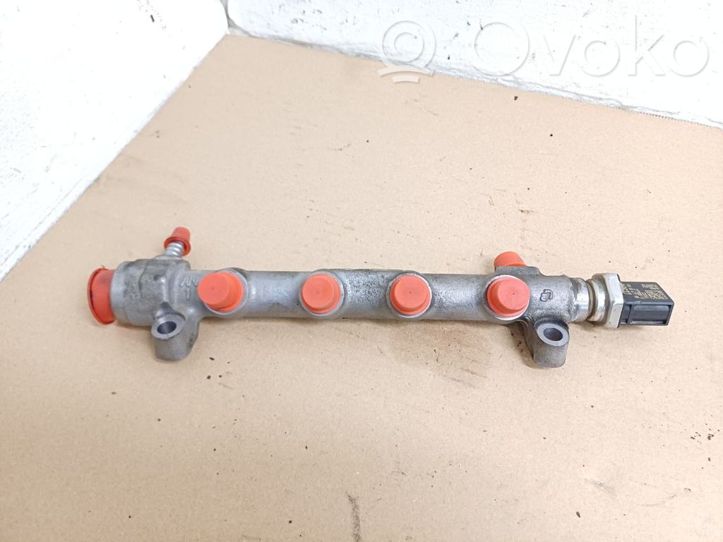 Volkswagen Caddy Rampă alimentare injectoare 