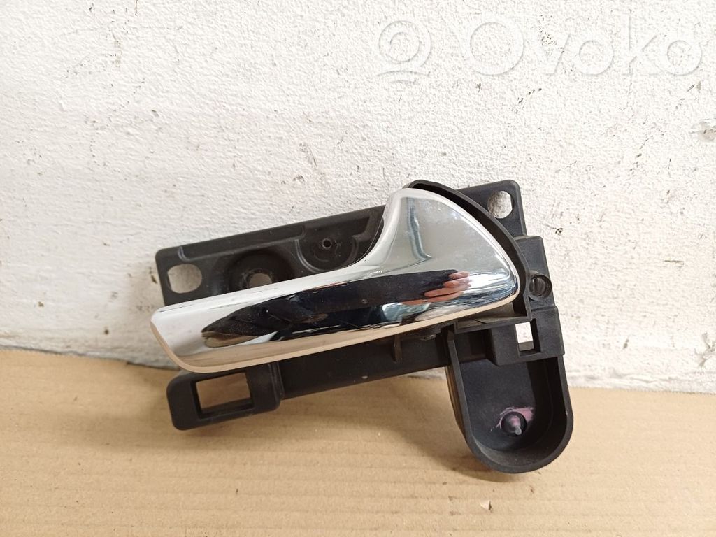 Fiat Freemont Manecilla interna puerta delantera 