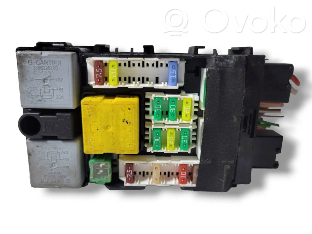 Citroen C4 Grand Picasso Juego de caja de fusibles 