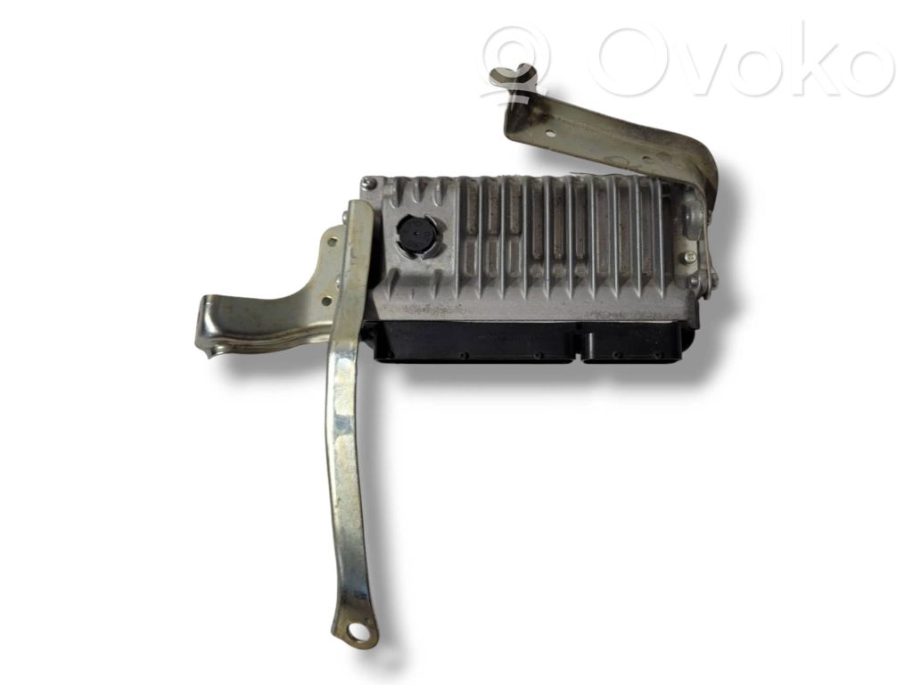 Toyota RAV 4 (XA40) Engine control unit/module 