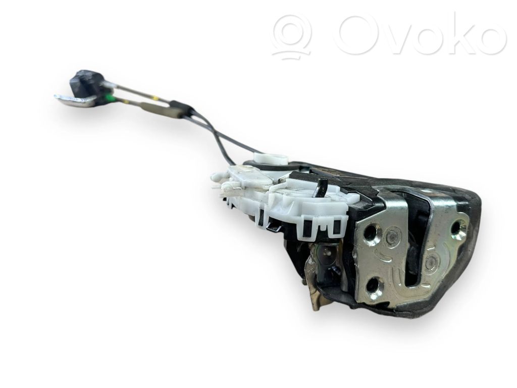 Toyota Prius+ (ZVW40) Rear door lock 