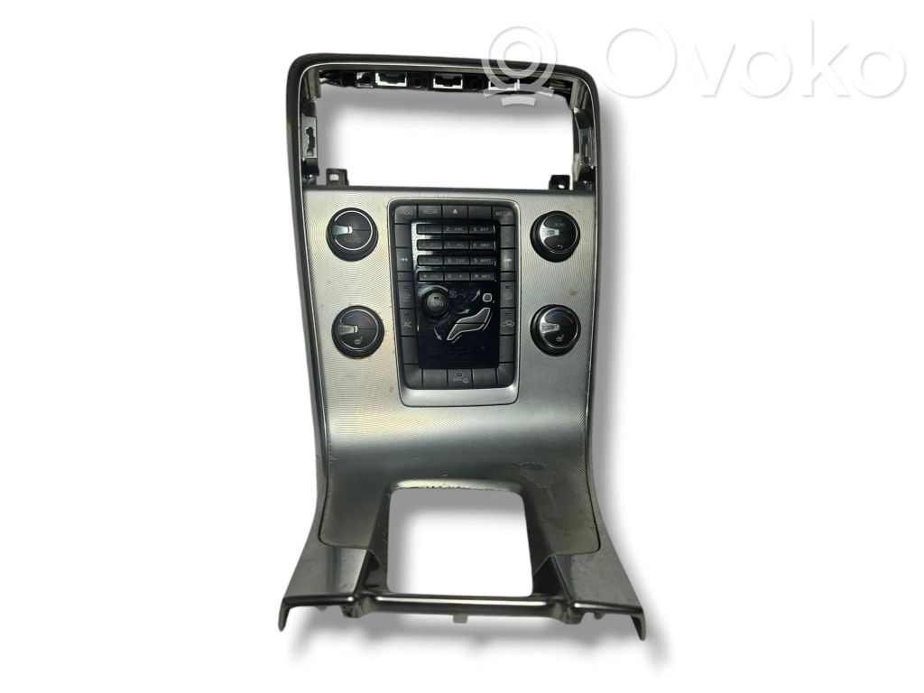 Climate control unit   9123656,30781498,2186434,20110503,212456