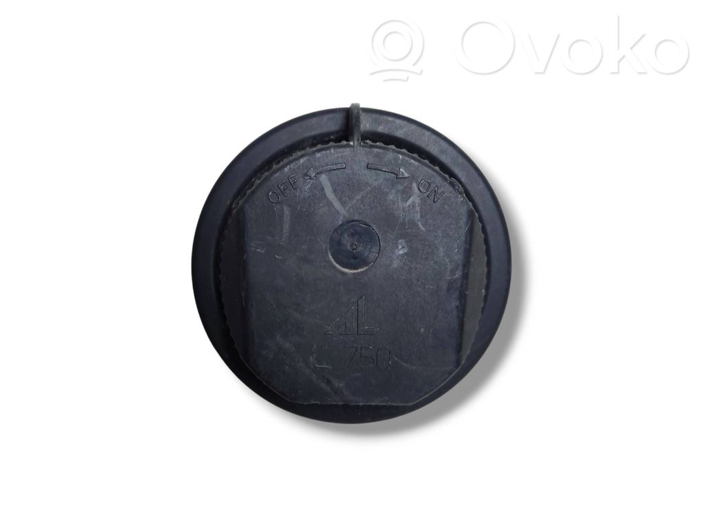 BMW 5 E60 E61 Osłona żarówki lampy przedniej 
