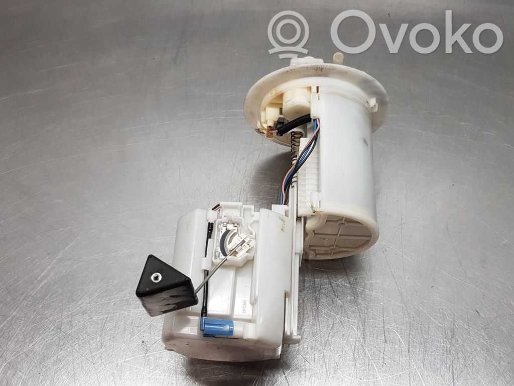 Toyota Verso Bomba interna de combustible 