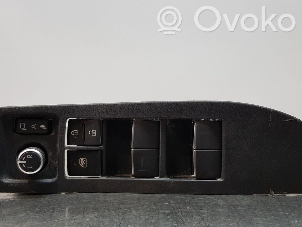 Toyota Corolla E160 E170 Electric window control switch 