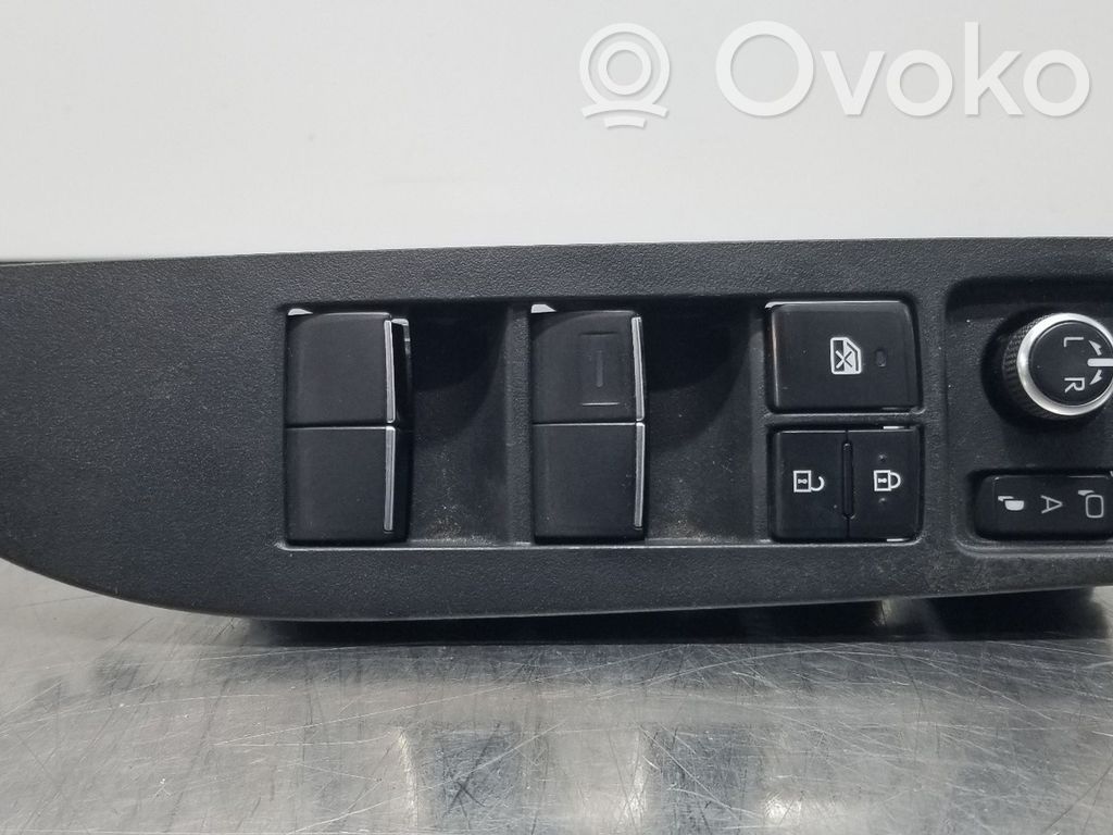 Toyota Corolla E160 E170 Electric window control switch 