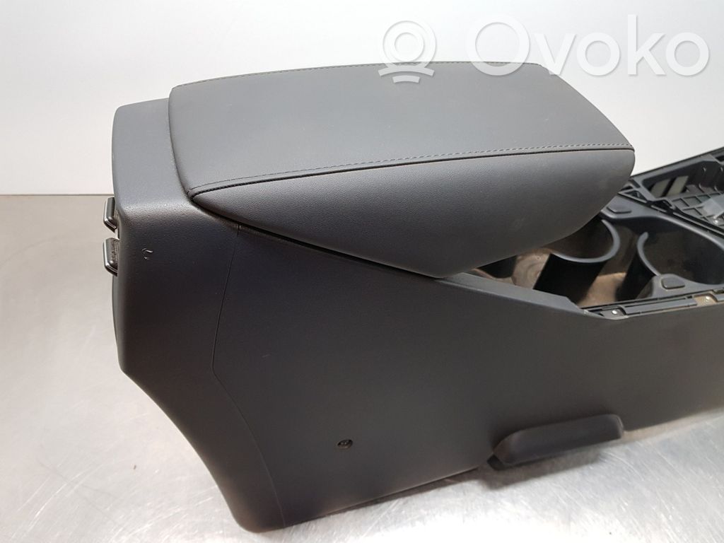 KIA Niro Armrest 