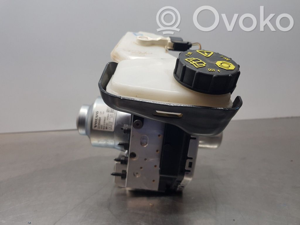 Volvo XC60 ABS Blokas 