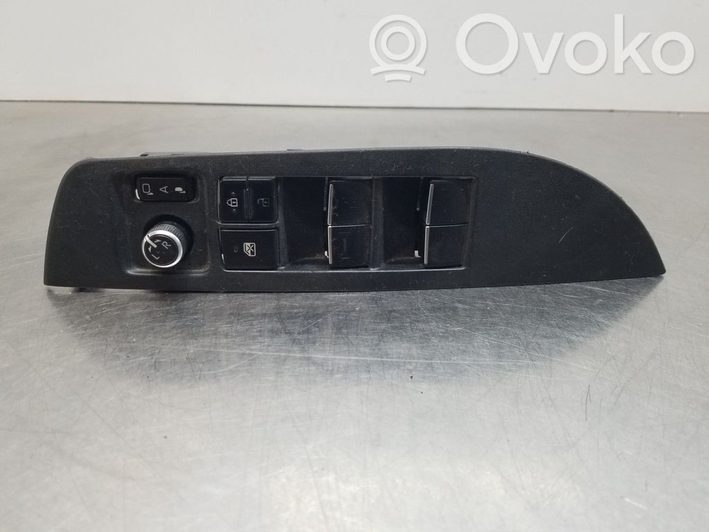 Toyota Corolla E160 E170 Electric window control switch 