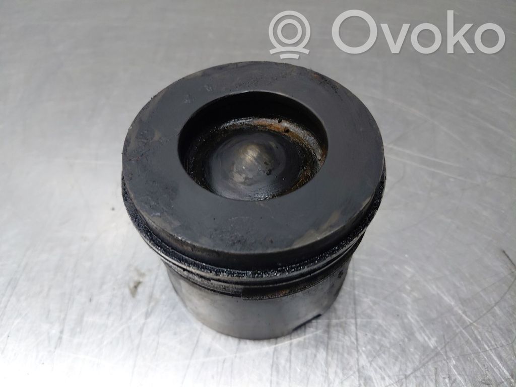 BMW 3 E90 E91 Piston 