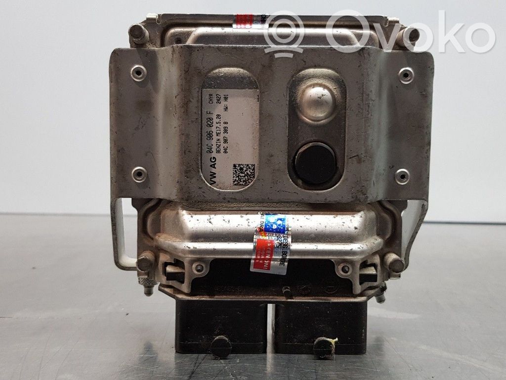 Engine control unit/module   04C906020F