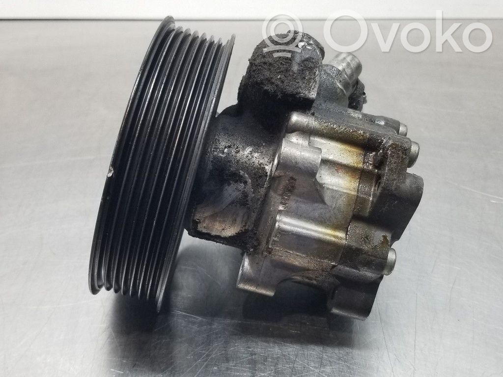 Audi A8 S8 D2 4D Power steering pump 