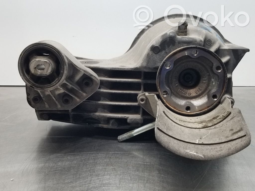 Audi A8 S8 D2 4D Galinis reduktorius 