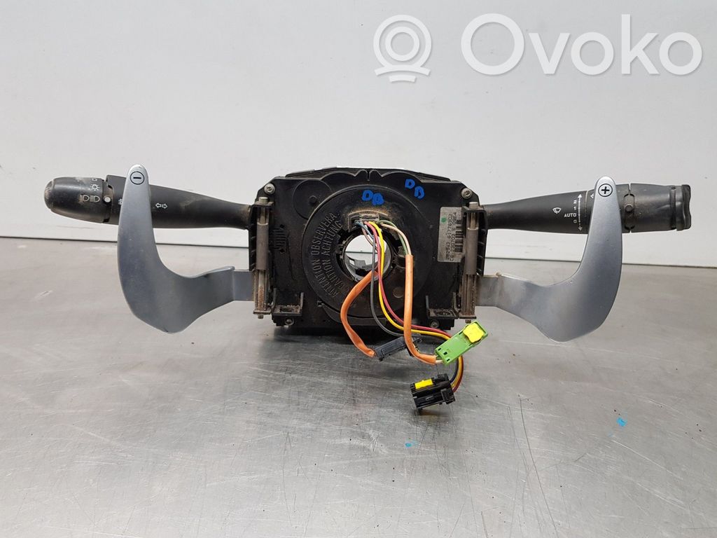 Multifunctional control switch/knob   96488228XT