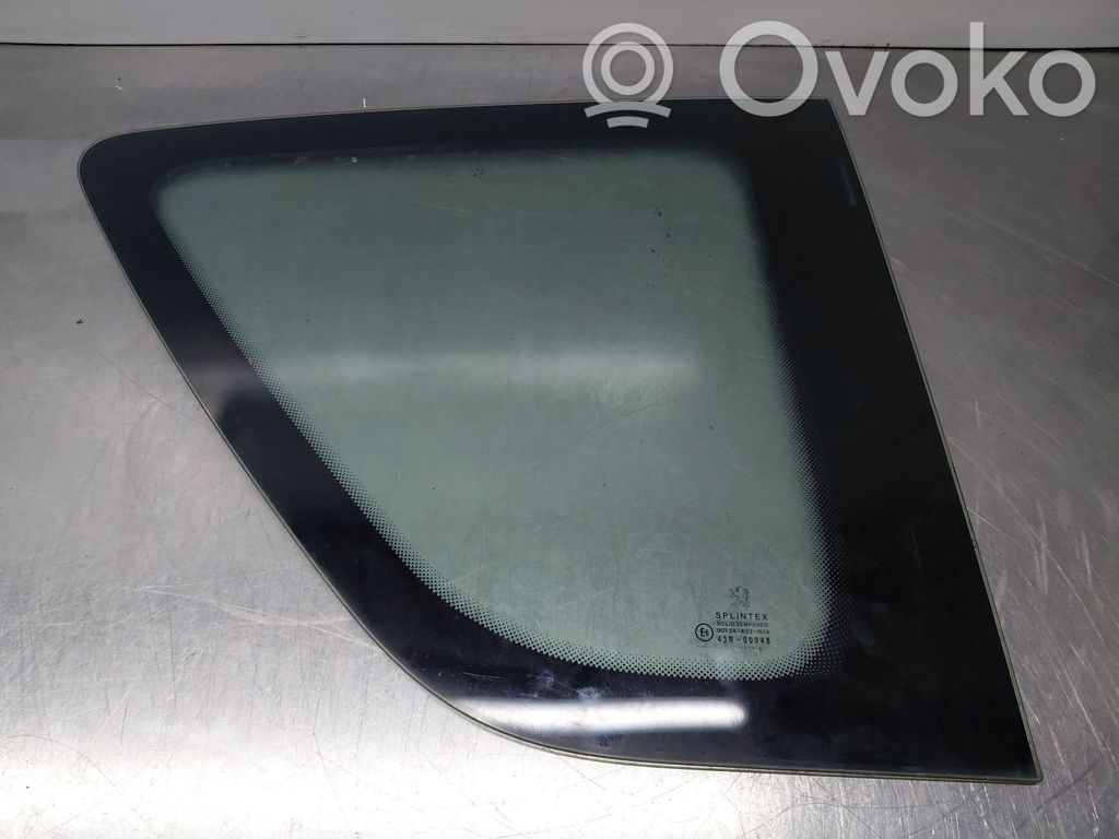 Rear side window   8569RR