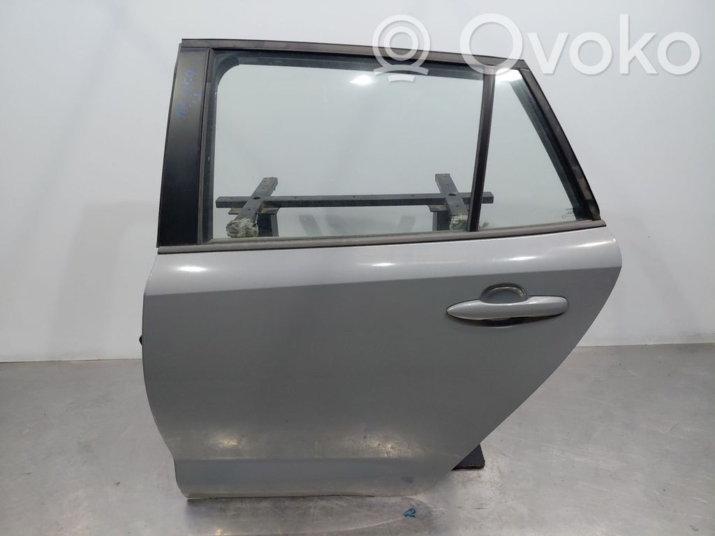Toyota Corolla E160 E170 Aizmugurējās durvis 