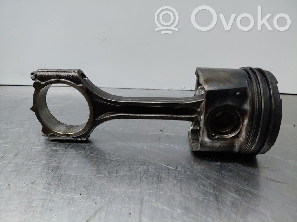 KIA Ceed Gearbox mounting bracket 