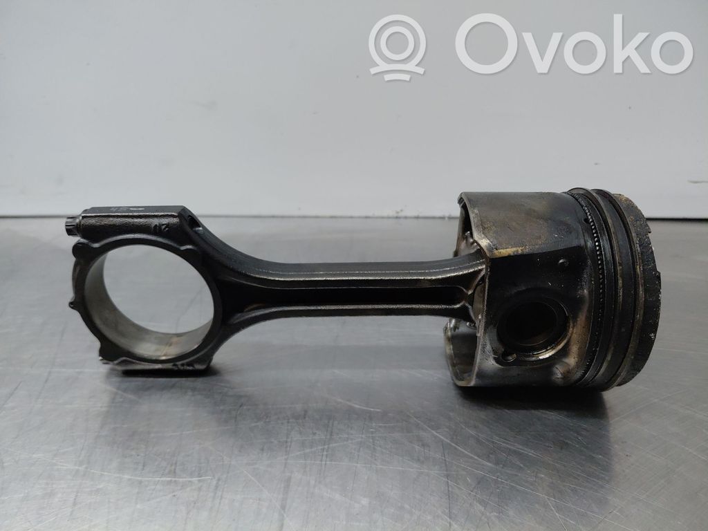 KIA Ceed Gearbox mounting bracket 