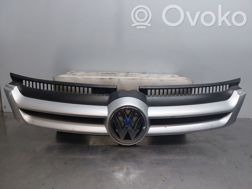 Volkswagen Golf SportWagen Front grill 