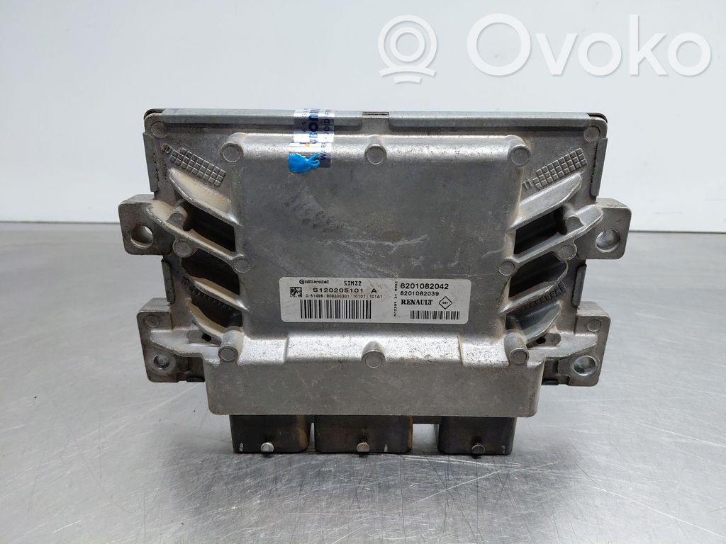 Dacia Sandero Engine control unit/module 