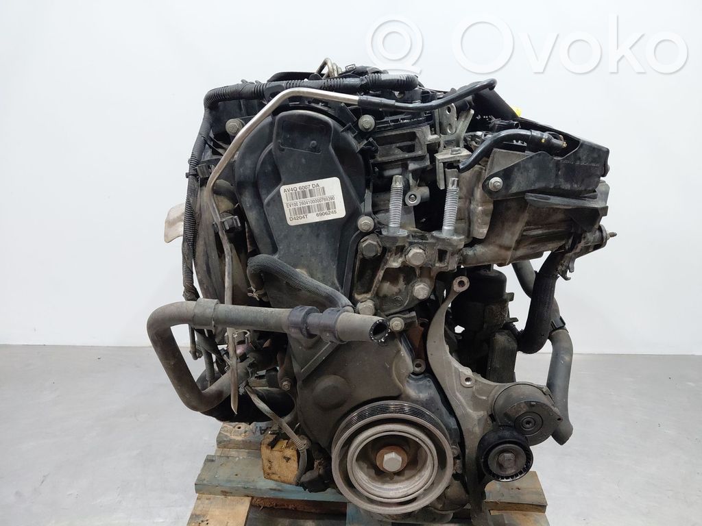 Variklis   UFWA,D4204T