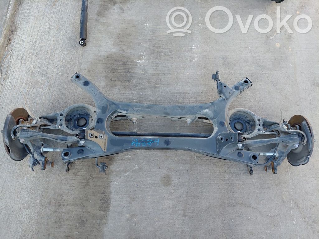 Toyota Corolla E160 E170 Galinis tiltas su reduktoriumi 