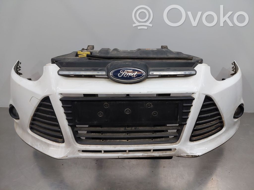 Ford Focus Передний бампер 