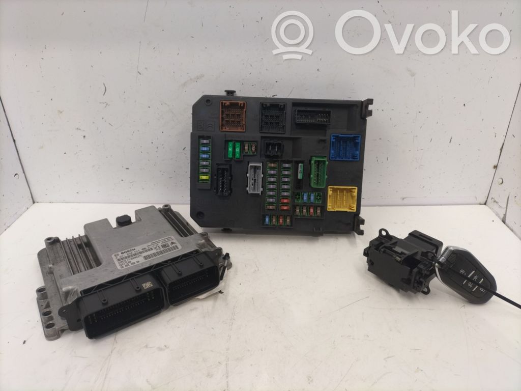 Citroen C4 Grand Picasso Engine ECU kit and lock set 