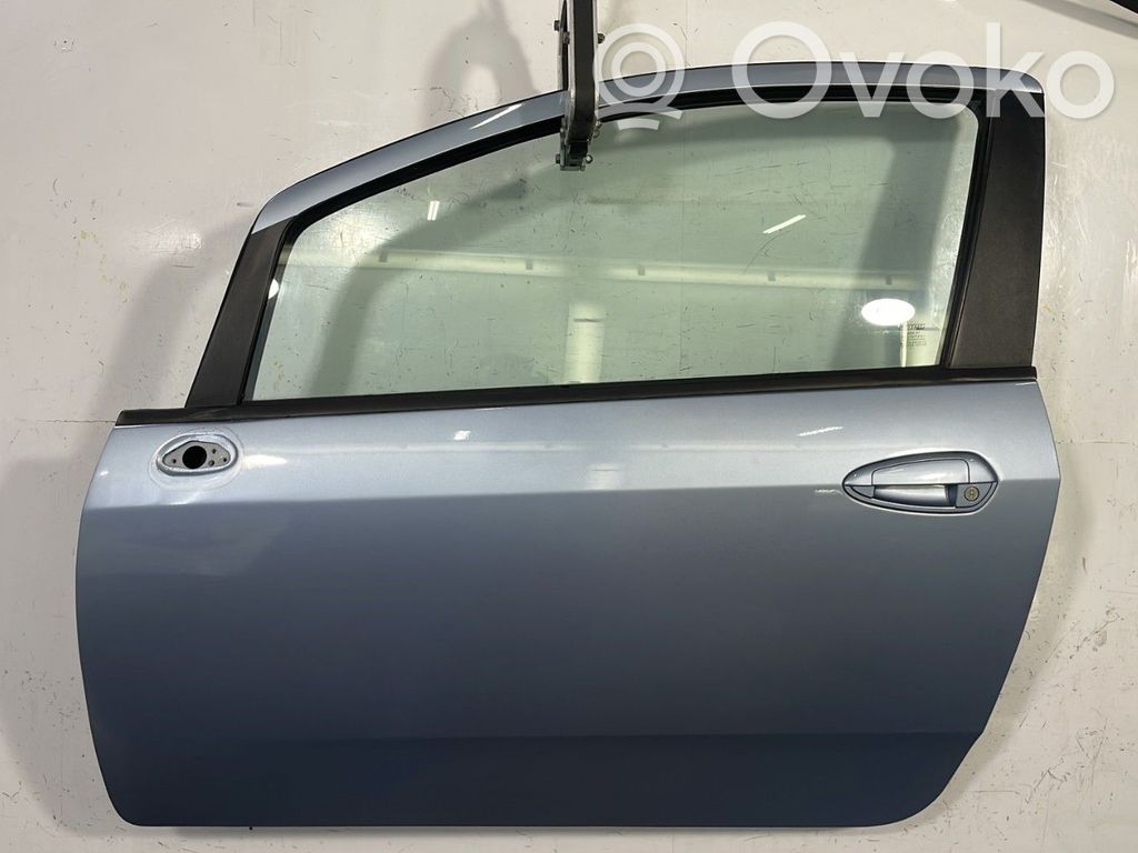 Fiat Grande Punto Drzwi przednie 