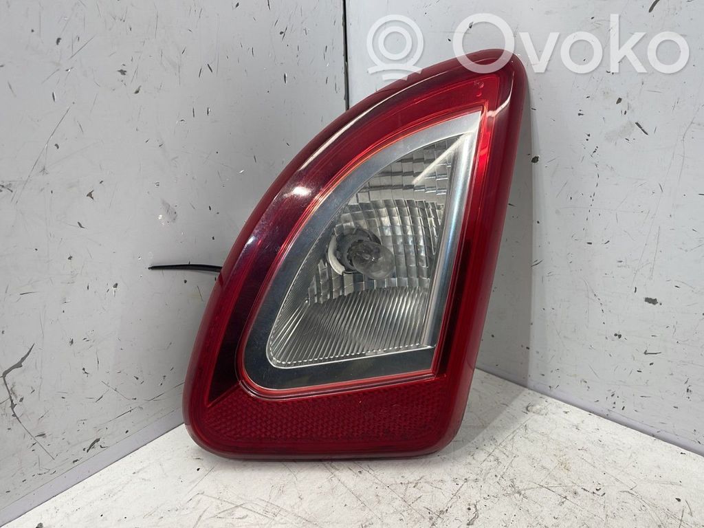 Renault Twingo II Feux arrière sur hayon