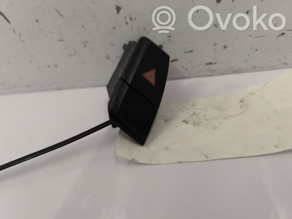 Audi A4 S4 B8 8K Hazard light switch 