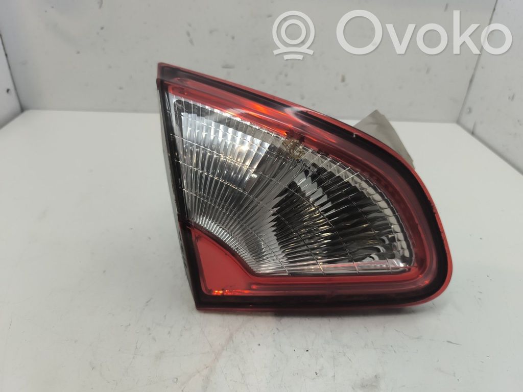 Nissan Qashqai Luci posteriori del portellone del bagagliaio