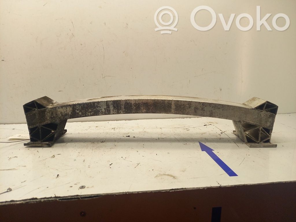 Audi R8 42 Traversă bară protecție față 
