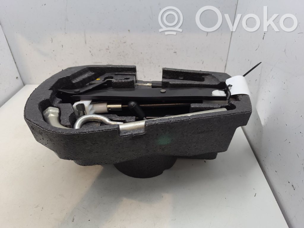 Volkswagen Polo V 6R Set di attrezzi