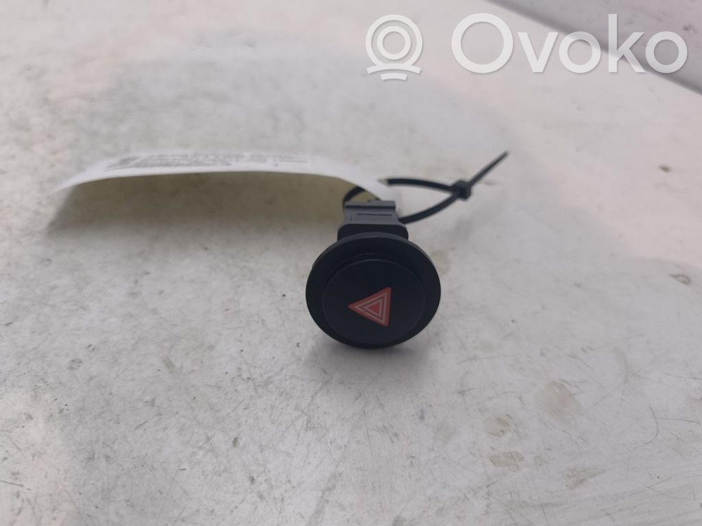 Toyota Aygo AB40 Botón interruptor de luz de peligro 