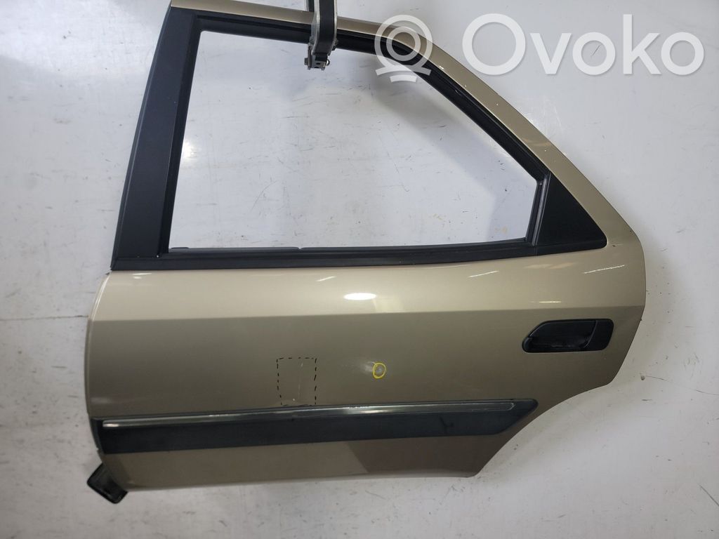 Puerta trasera   96128684