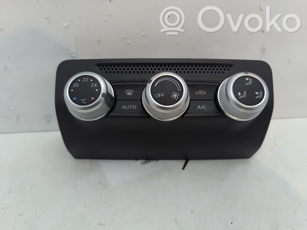 Audi A1 Climate control unit 