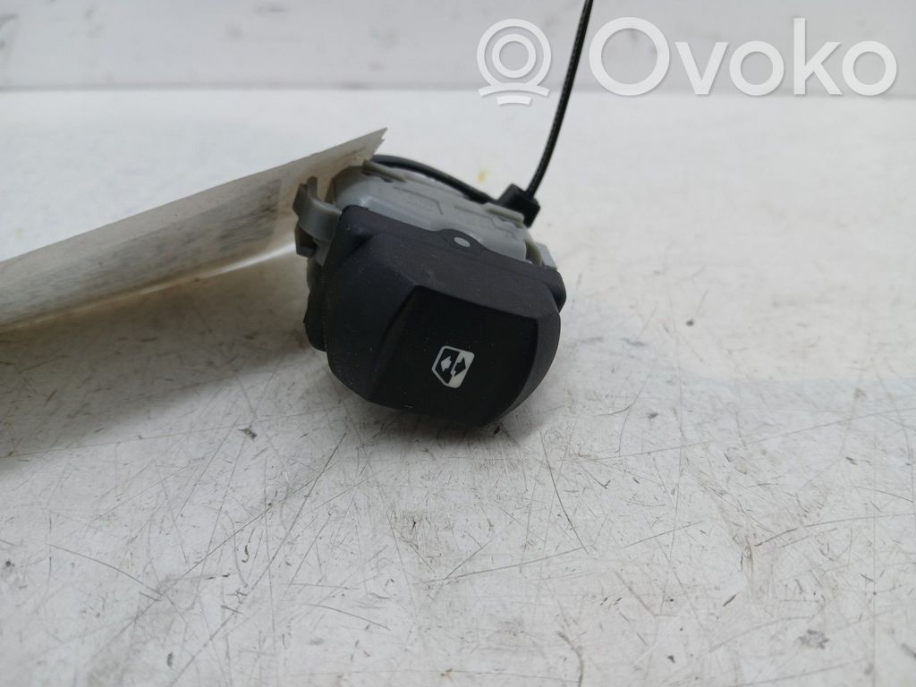 Renault Megane II Electric window control switch 