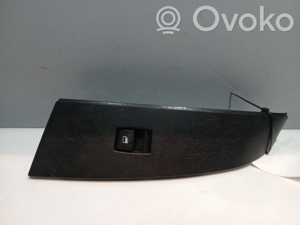Electric window control switch   61316951958