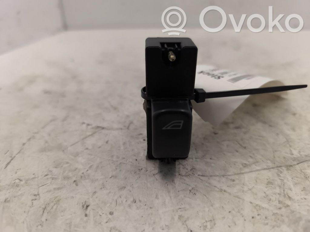 Electric window control switch   C2S2174