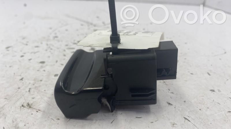 Comutator frână parcare   96597938ZD